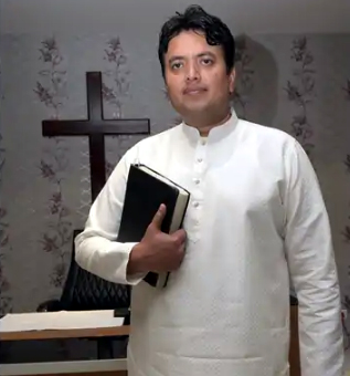 अंकुर नरुला के फाइल फोटो।
