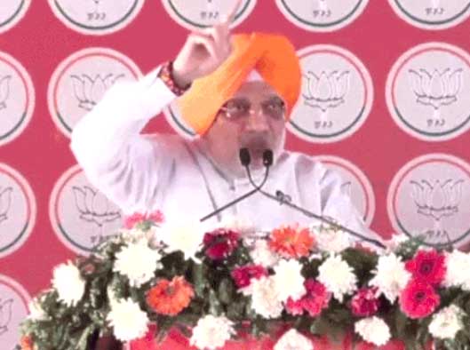 मोगा में रैली को संबोधित करते गृहमंत्री अमित शाह।