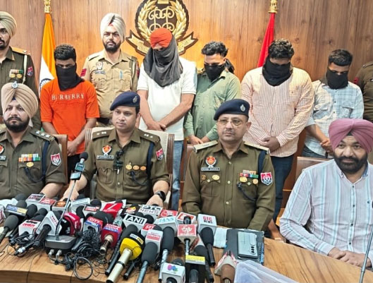 आरोपियों के बारे में जानकारी देते हैं एसएसपी