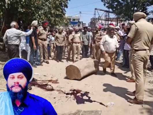 मौके पर जांच करती हुई पुलिस। इनसेट में मृतक निहंग दीपइंदर सिंह की फाइल फोटो।