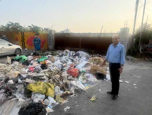 सफाई सेवकों की हड़ताल के चलते जालंधर के हालात खराब होते जा रहे हैं।