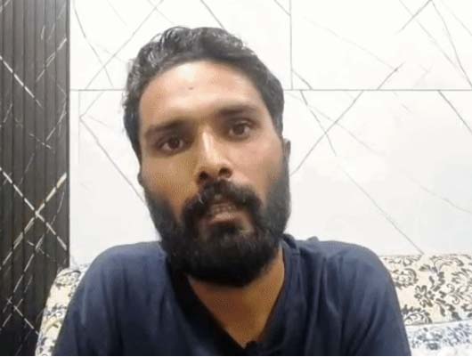 केन्या में किडनेपर्स से छूटकर आया व्यक्ति अपनी बेटी से लिपटकर रो पड़ा।