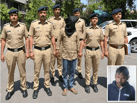 पुलिस की गिरफ्त में आरोपी मोनू कुमार। इनसेट में फाइल फोटो।
