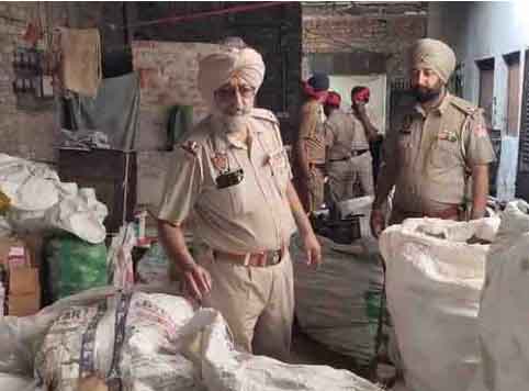 जालंधर पुलिस ने गढ़ा इलाके में CASO ऑपरेशन चलाया।